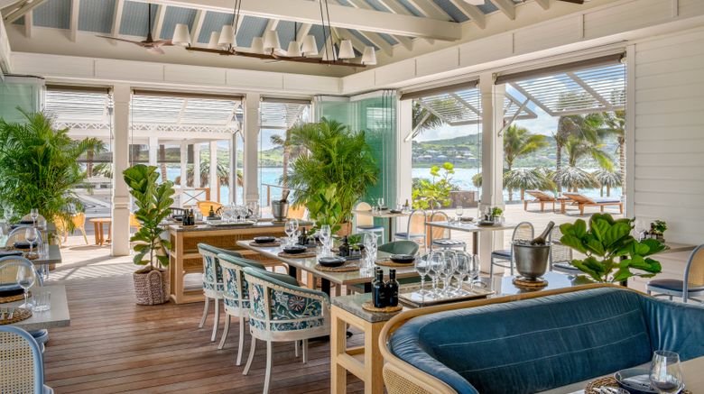 <b>Rosewood Le Guanahani Restaurant</b>. Images powered by <a href="https://www.leonardoworldwide.com/" title="Leonardo Worldwide" target="_blank">Leonardo</a>.
