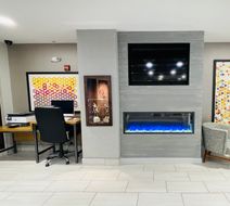 Holiday Inn Express Hotel & Suites Lobby