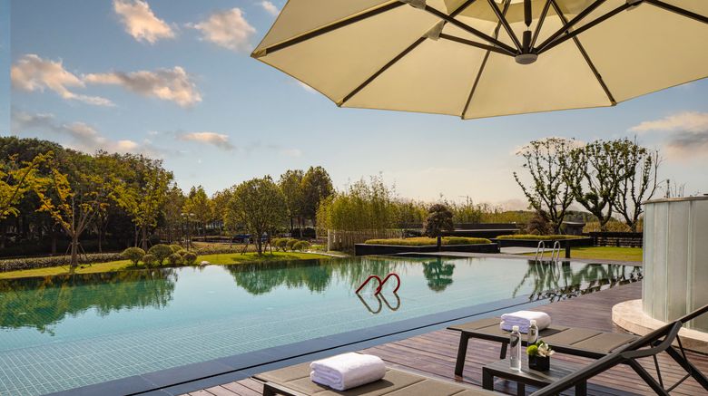 <b>Hotel Indigo Suzhou Yangcheng Lake Pool</b>. Images powered by <a href="https://www.leonardoworldwide.com/" title="Leonardo Worldwide" target="_blank">Leonardo</a>.