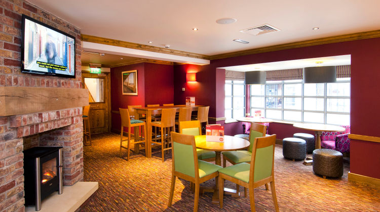 Premier Inn Barry Island (Cardiff Arpt) Lobby