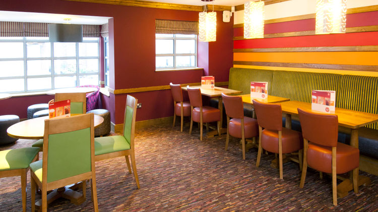 Premier Inn Barry Island (Cardiff Arpt) Lobby