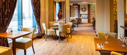 Premier Inn Bath City Center Lobby