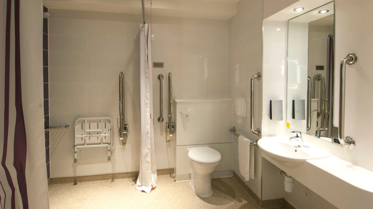 Premier Inn Bedford South (A421) Room