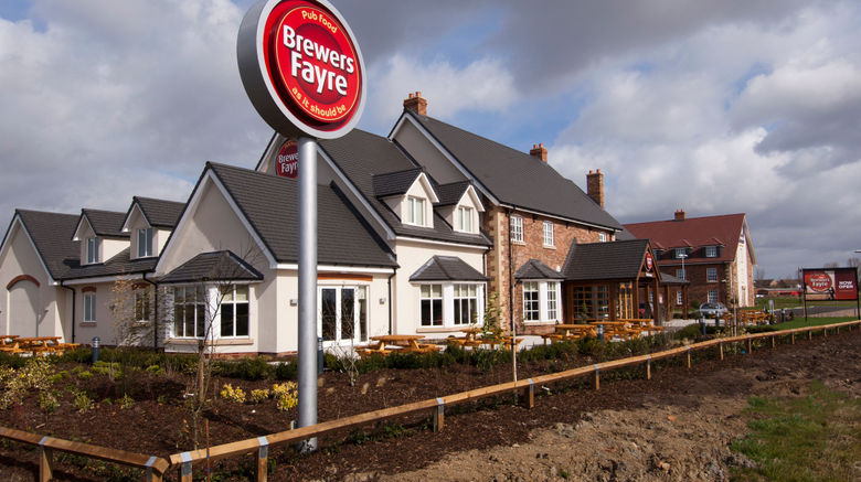 <b>Premier Inn Bedford South (A421) Exterior</b>. Images powered by <a href="https://www.leonardoworldwide.com/" title="Leonardo Worldwide" target="_blank">Leonardo</a>.