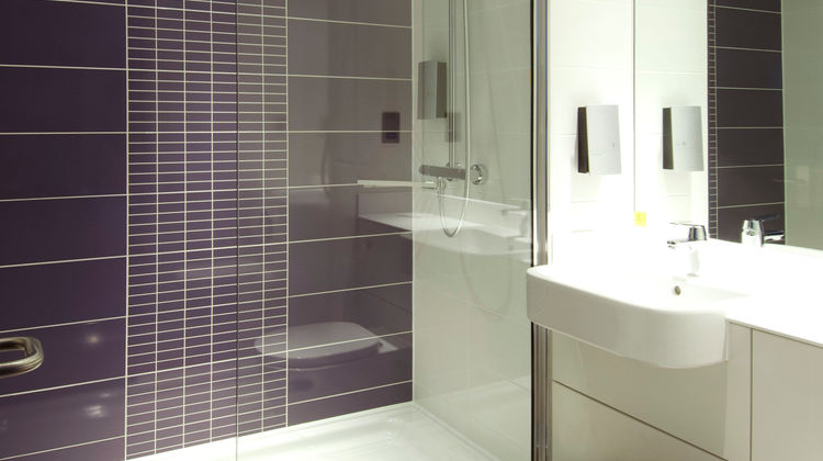 Premier Inn Bedford South (A421) Room