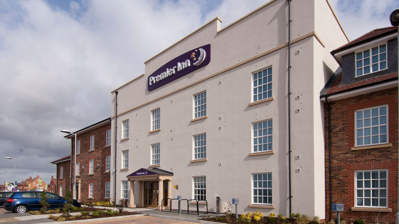 Premier Inn Bedford South (A421) Exterior. Images powered by <a href="https://www.leonardoworldwide.com" target="_blank" rel="noopener">Leonardo</a>.