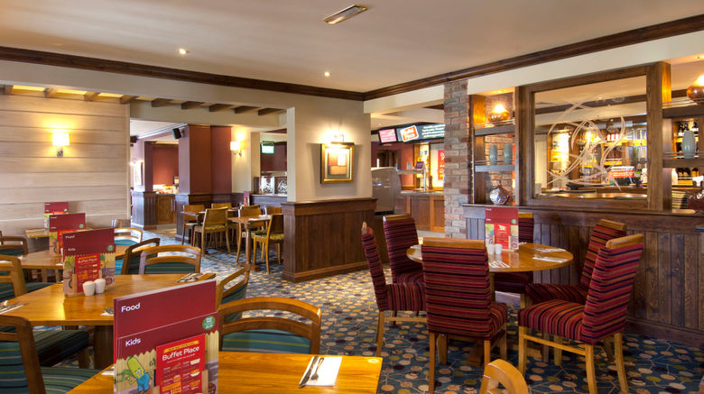 <b>Premier Inn Bedford South (A421) Lobby</b>. Images powered by <a href="https://www.leonardoworldwide.com/" title="Leonardo Worldwide" target="_blank">Leonardo</a>.