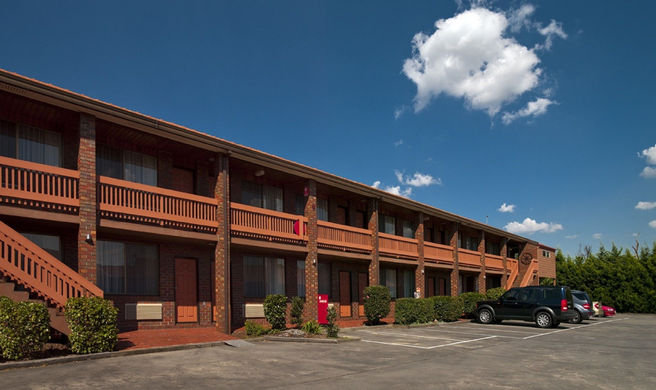 Hotel Bruce County Exterior