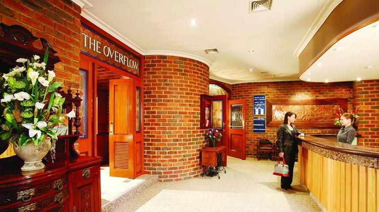 Hotel Bruce County Lobby