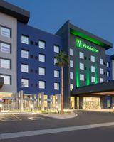 Holiday Inn Glendale-Stadium & Ent Dist
