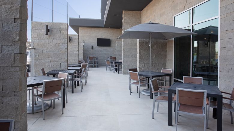 <b>Holiday Inn Glendale-Stadium & Ent Dist Restaurant</b>. Images powered by <a href="https://www.leonardoworldwide.com/" title="Leonardo Worldwide" target="_blank">Leonardo</a>.