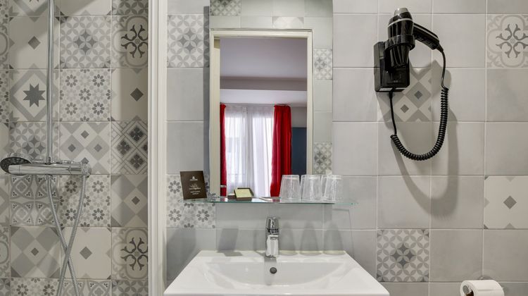 Hotel Riviera Elysees Room