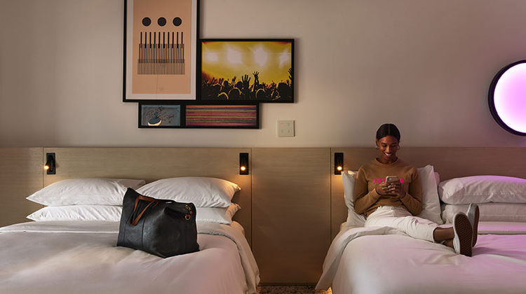 Reverb by Hard Rock Downtown Atlanta Room