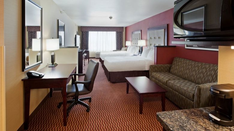 <b>Holiday Inn Express Hotel & Suites Suite</b>. Images powered by <a href="https://www.leonardoworldwide.com/" title="Leonardo Worldwide" target="_blank">Leonardo</a>.