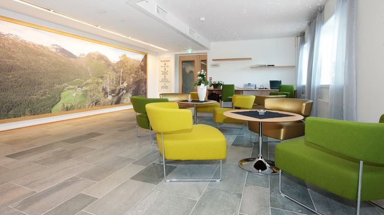 Thon Hotel Surnadal Lobby