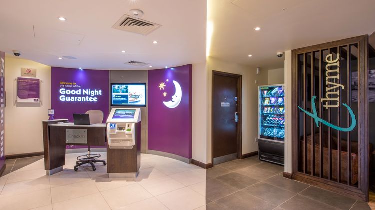 Premier Inn Birkenhead Town Centre Lobby