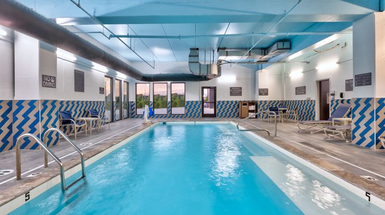 Holiday Inn Cookeville Pool
