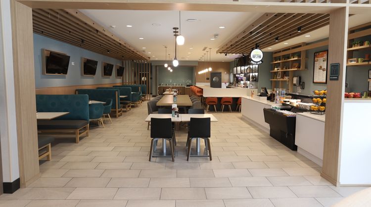 Holiday Inn & Suites-Convention Center Restaurant