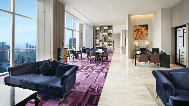 <b>Crowne Plaza Dalian Xinghai Pool</b>. Images powered by <a href="https://www.leonardoworldwide.com/" title="Leonardo Worldwide" target="_blank">Leonardo</a>.
