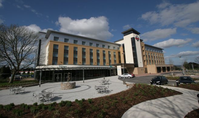 Future Inn Plymouth Exterior