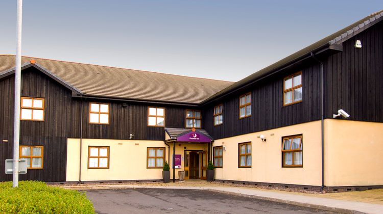 Premier Inn Bolton West Exterior