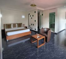 Le Ndiambour Hotel Et Residence Exterior