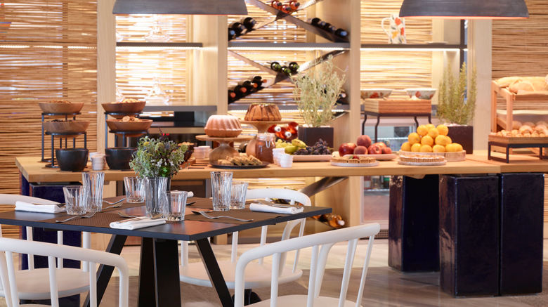 <b>Summer Senses Luxury Resort Restaurant</b>. Images powered by <a href="https://www.leonardoworldwide.com/" title="Leonardo Worldwide" target="_blank">Leonardo</a>.