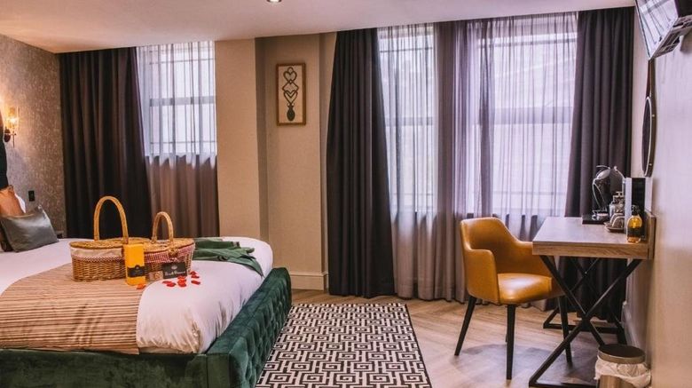 <b>The Grand Hotel, Swansea Room</b>. Images powered by <a href="https://www.leonardoworldwide.com/" title="Leonardo Worldwide" target="_blank">Leonardo</a>.