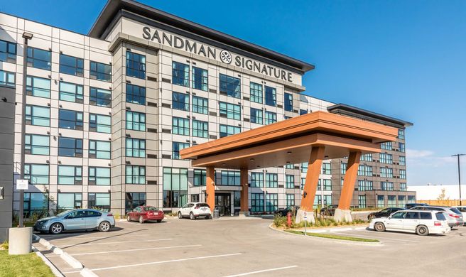 Sandman Signature Saskatoon South Hotel Exterior