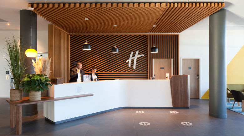 <b>Holiday Inn Paris-CDG Airport Lobby</b>. Images powered by <a href="https://www.leonardoworldwide.com/" title="Leonardo Worldwide" target="_blank">Leonardo</a>.