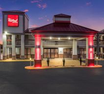 Red Roof Inn & Suites Athens Exterior