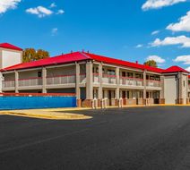 Red Roof Inn & Suites Athens Exterior