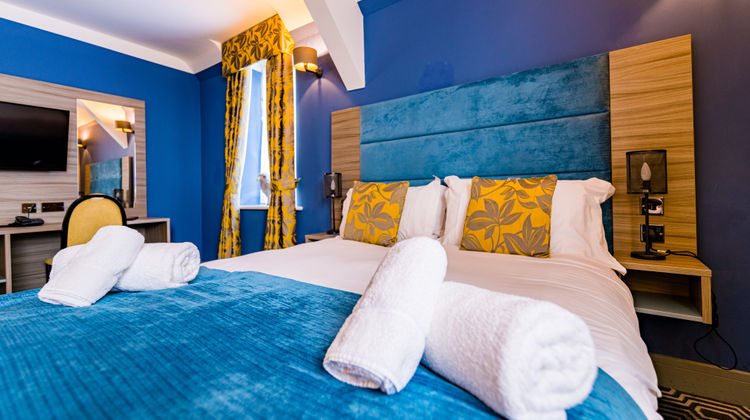 Stonecross Manor Hotel Suite