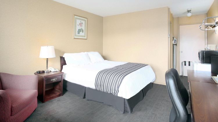 Sandman Inn Princeton Room