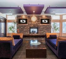Sandman Hotel Penticton Lobby