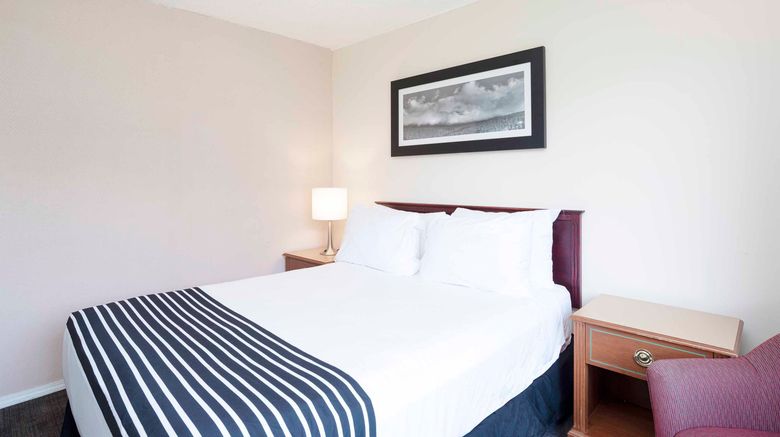 <b>Sandman Inn McBride Room</b>. Images powered by <a href="https://www.leonardoworldwide.com/" title="Leonardo Worldwide" target="_blank">Leonardo</a>.