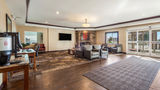 Red Roof Inn & Suites Council Bluffs Lobby