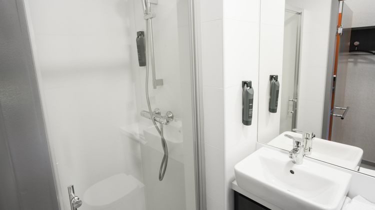 easyHotel Charles de Gaulle Villepinte Room