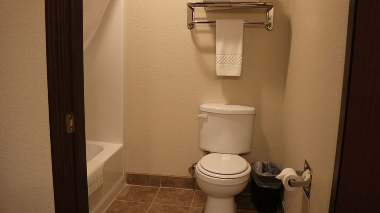 <b>Cobblestone Inn & Suites Newton Room</b>. Images powered by <a href="https://www.leonardoworldwide.com/" title="Leonardo Worldwide" target="_blank">Leonardo</a>.