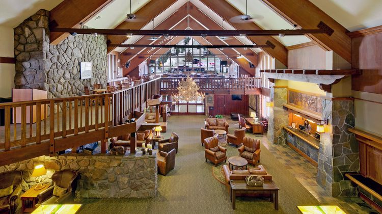 Mammoth Mountain Inn Lobby