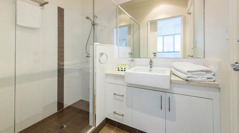 <b>Dolphin Quay Apartment Hotel Room</b>. Images powered by <a href="https://www.leonardoworldwide.com/" title="Leonardo Worldwide" target="_blank">Leonardo</a>.