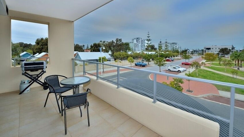 <b>Dolphin Quay Apartment Hotel Room</b>. Images powered by <a href="https://www.leonardoworldwide.com/" title="Leonardo Worldwide" target="_blank">Leonardo</a>.