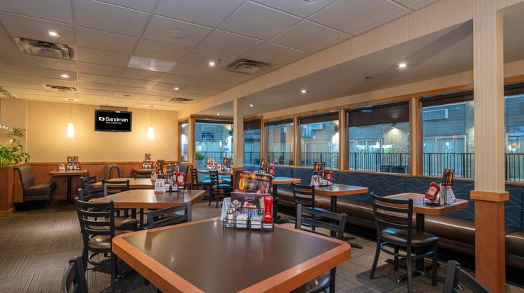 Sandman Inn Revelstoke Restaurant