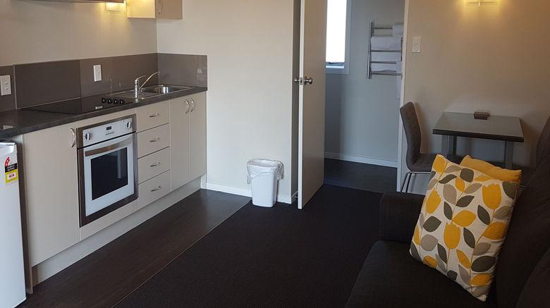 <b>Aspree Motor Inn Suite</b>. Images powered by <a href="https://www.leonardoworldwide.com/" title="Leonardo Worldwide" target="_blank">Leonardo</a>.