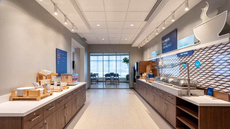 Holiday Inn Express Hotel & Suites Restaurant