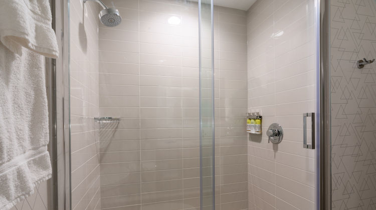 Holiday Inn Express Hotel & Suites Room