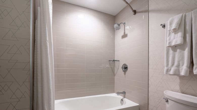 <b>Holiday Inn Express Hotel & Suites Room</b>. Images powered by <a href="https://www.leonardoworldwide.com/" title="Leonardo Worldwide" target="_blank">Leonardo</a>.