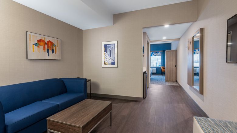 <b>Holiday Inn Express Hotel & Suites Suite</b>. Images powered by <a href="https://www.leonardoworldwide.com/" title="Leonardo Worldwide" target="_blank">Leonardo</a>.