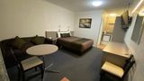 Sapphire City Motor Inn Room