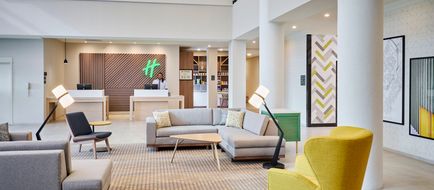Holiday Inn & Suites Oakville @ Bronte Exterior
